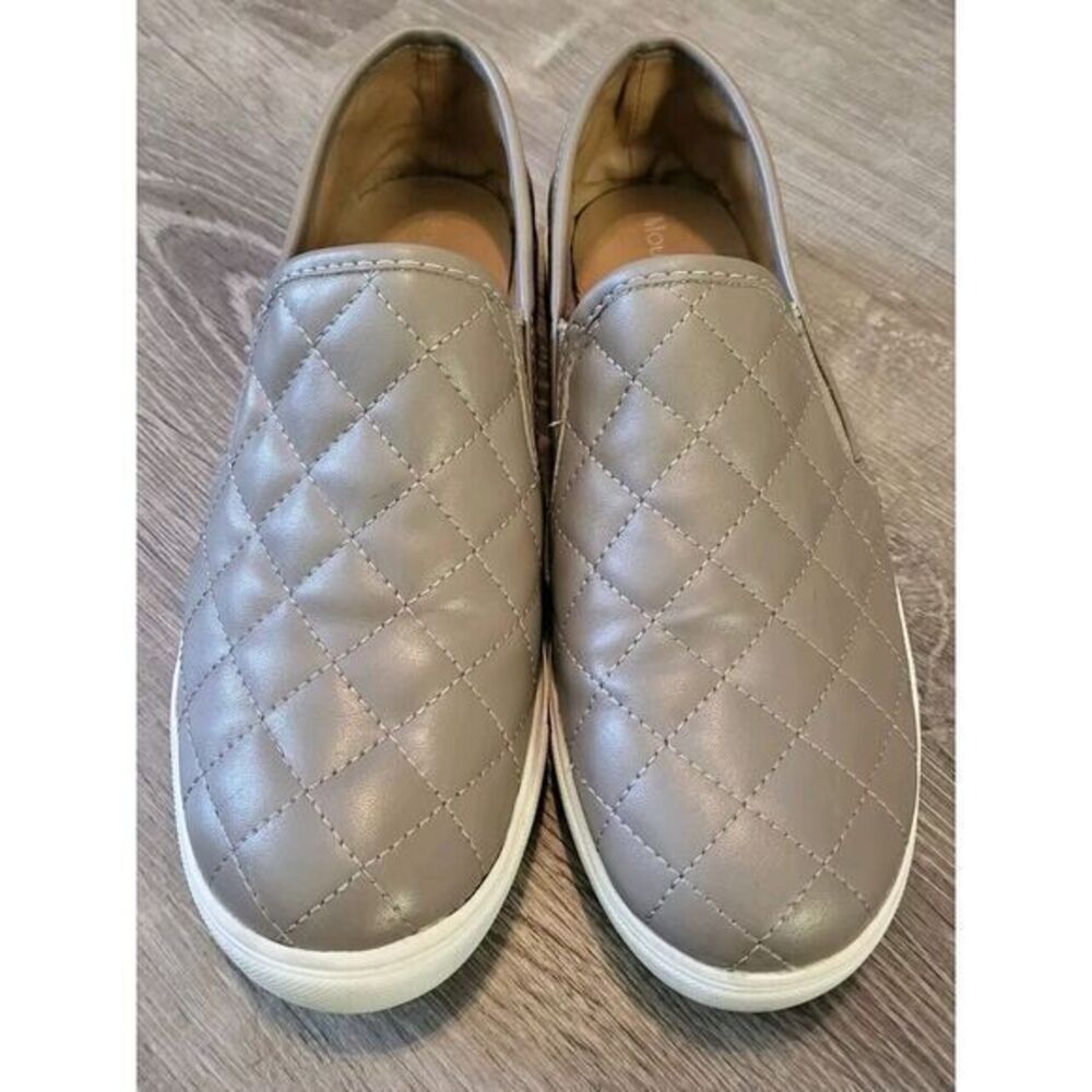EUC Mountain Sole Women's Slip‎ On Reese Quilted Sneaker Gray Size 8 Walking